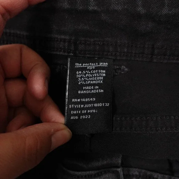 The Perfect Jean‎ NYC Mens 36x32 Black Slim Fit Straight Denim Jeans Stretch - Picture 11 of 12